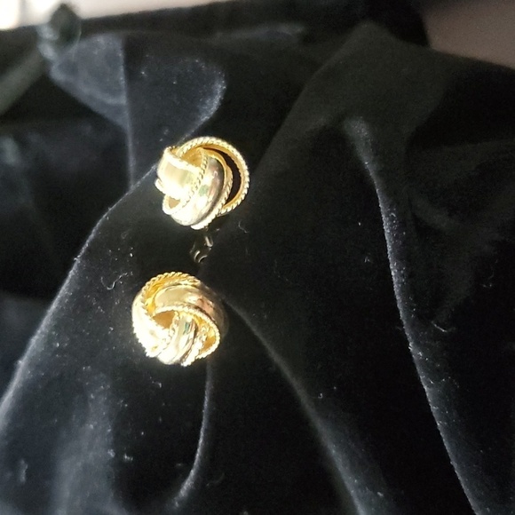 SOLD - Picture 4 of 5